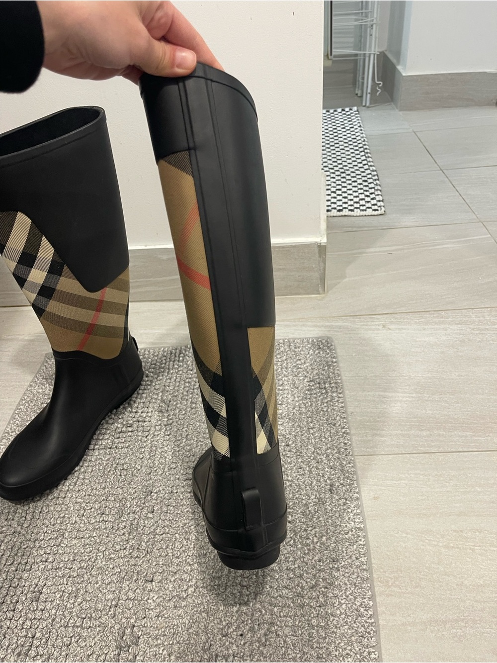 Burberry Nova check tall rain boots rubber size 39 authentic luxury boots - Picture 7 of 16